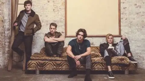 Veja o novo lyric video do The Vamps, "Middle Of The Night"