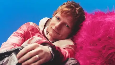 Ed Sheeran conquista nono álbum número 1 no Reino Unido com "Play"